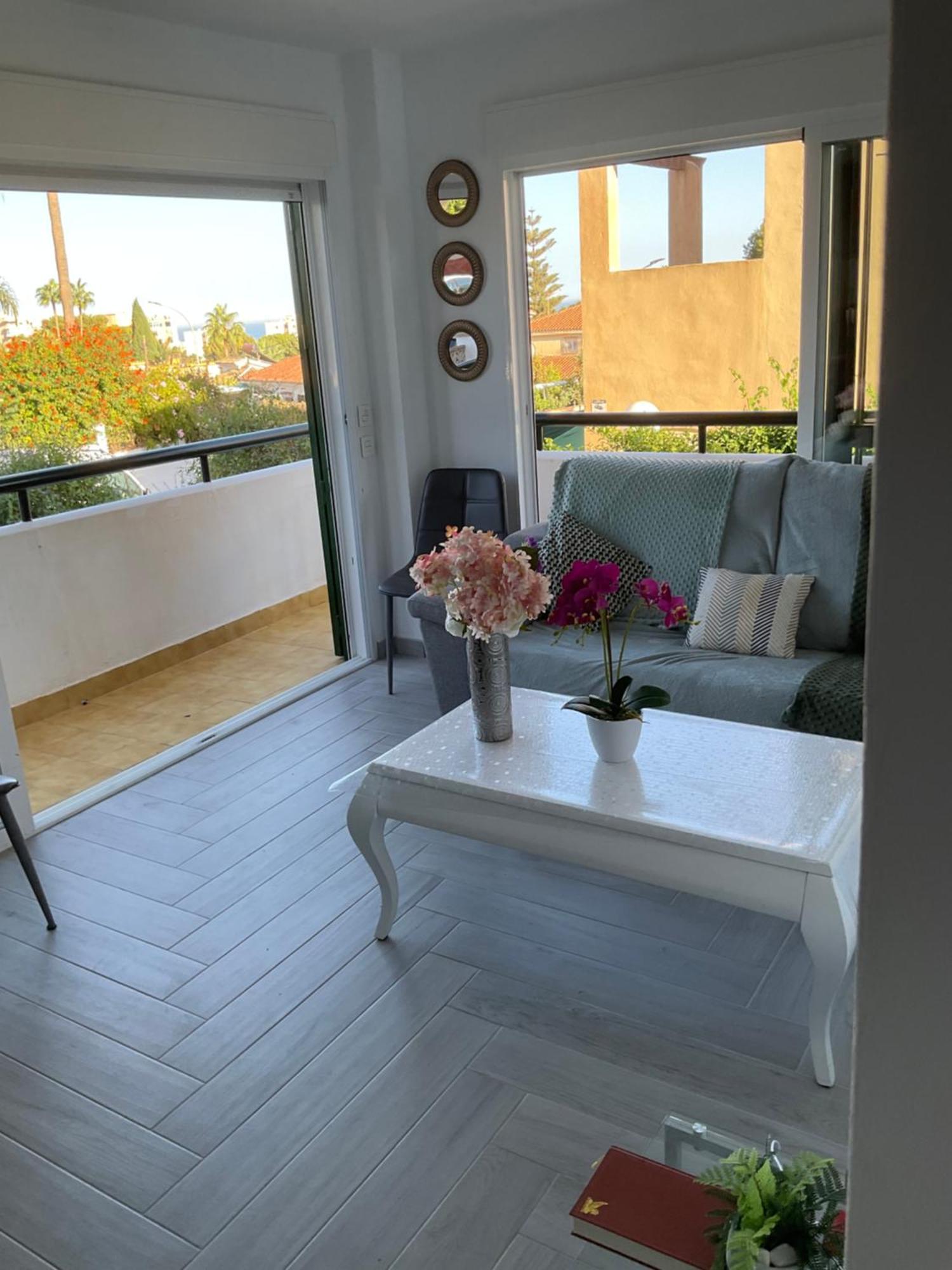 Appartement Moderne Pour 6 Adultes 贝纳尔马德纳 外观 照片